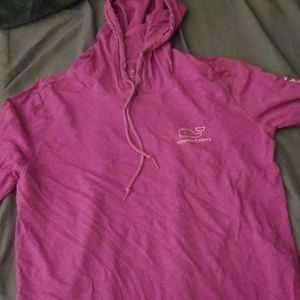 Vineyard Vines hooded T shirt